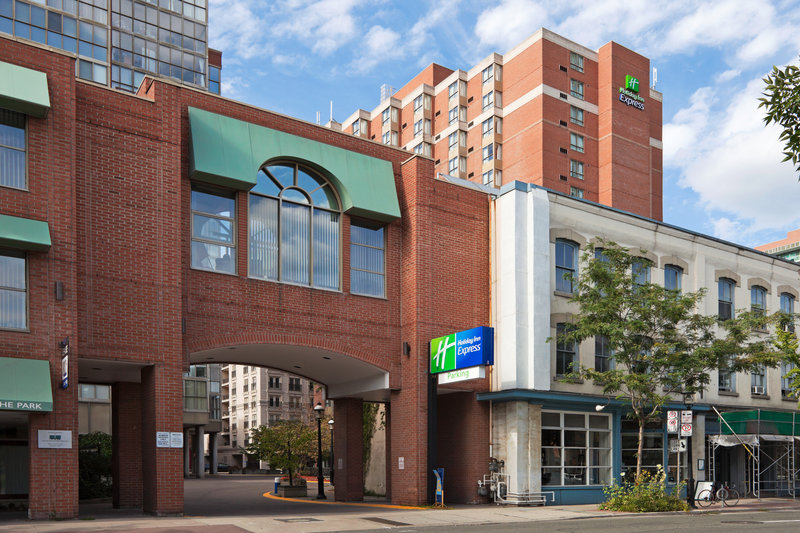 Holiday Inn Express Downtown Hotel